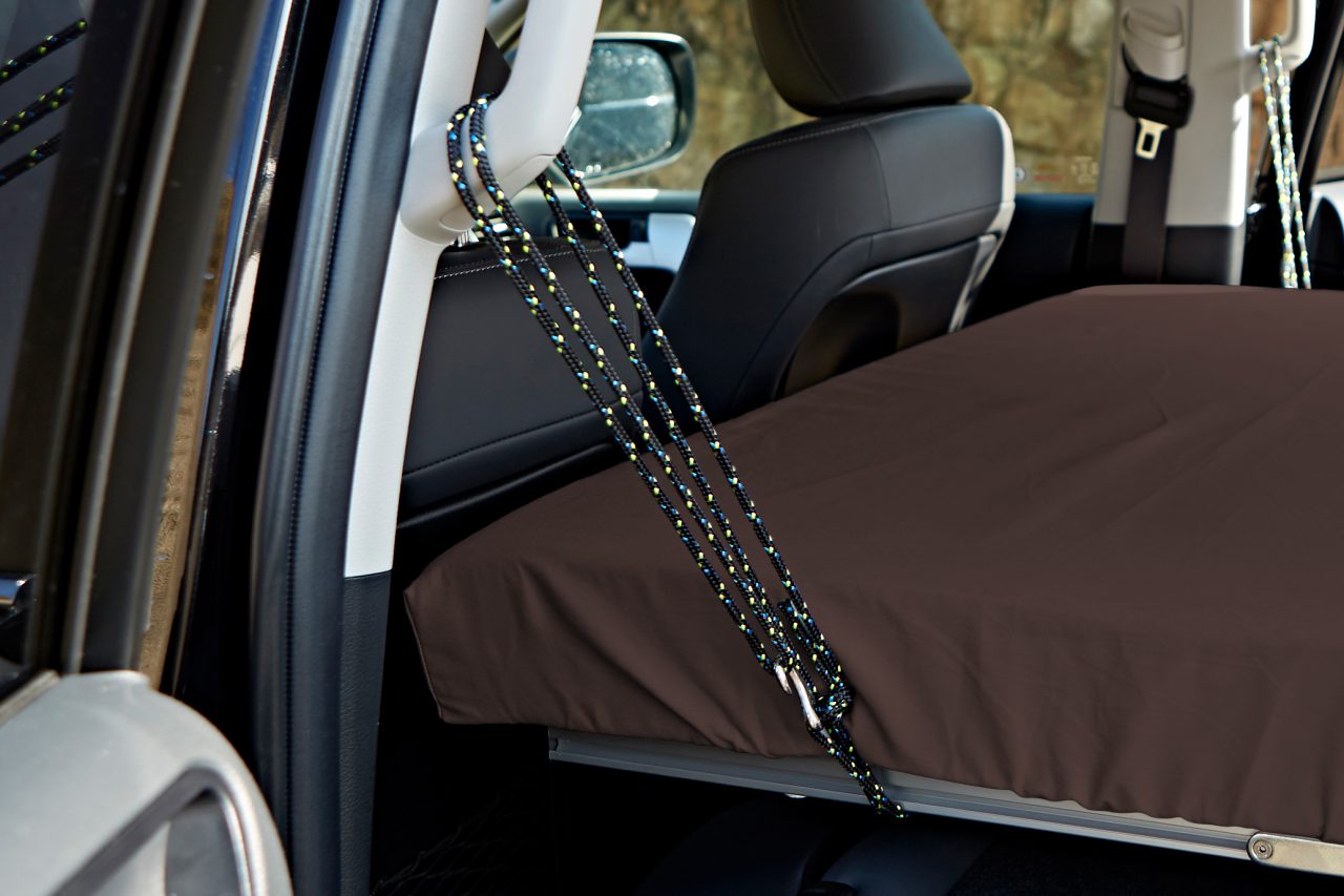 (Camping)FlatBox z.B. für den neuen Toyota Landcruiser - Good Camper-Showroom & Onlineshop für Dachzelte HH