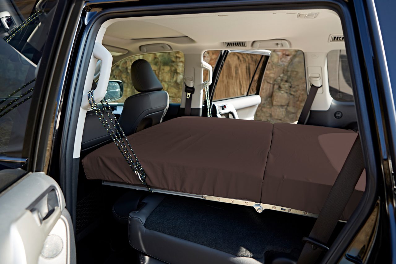 (Camping)FlatBox z.B. für den neuen Toyota Landcruiser - Good Camper-Showroom & Onlineshop für Dachzelte HH