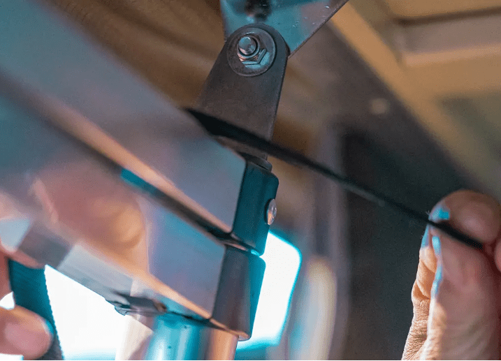 Tent tie down - Zieht das Zelt fest an und sichert es auch bei schlechtem Wetter - Good Camper - Showroom & Onlineshop für Dachzelte HH