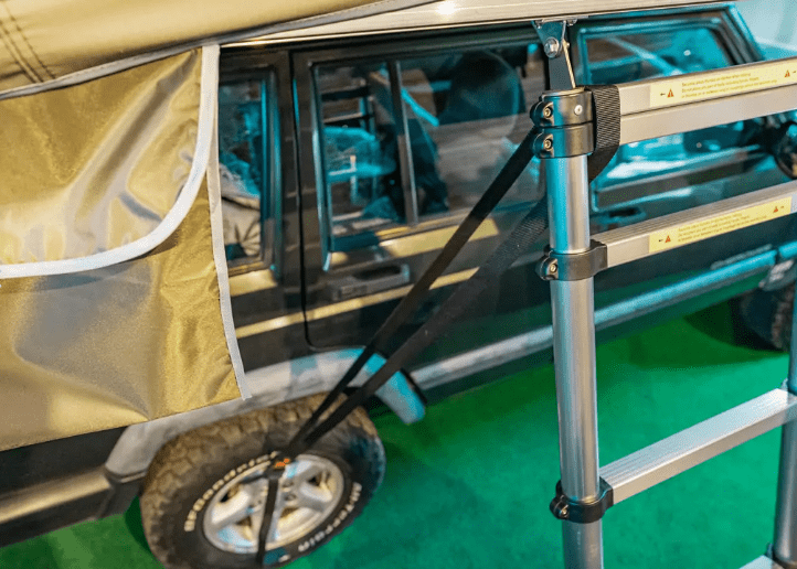 Tent tie down - Zieht das Zelt fest an und sichert es auch bei schlechtem Wetter - Good Camper - Showroom & Onlineshop für Dachzelte HH