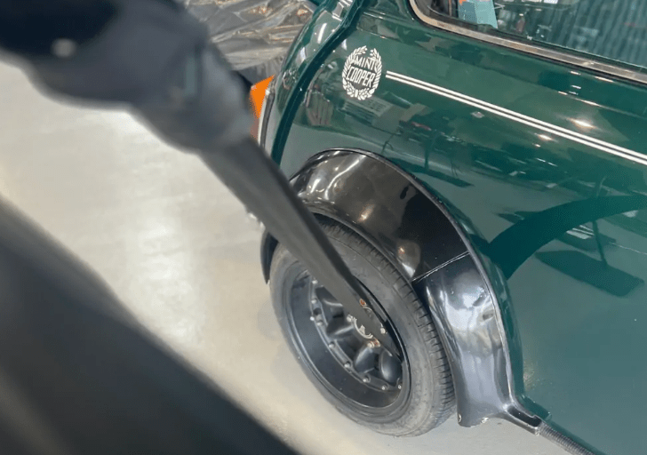 Tent tie down - Zieht das Zelt fest an und sichert es auch bei schlechtem Wetter - Good Camper - Showroom & Onlineshop für Dachzelte HH